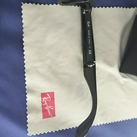 Ray Ban folding wayfarer - Picture 5 of 8